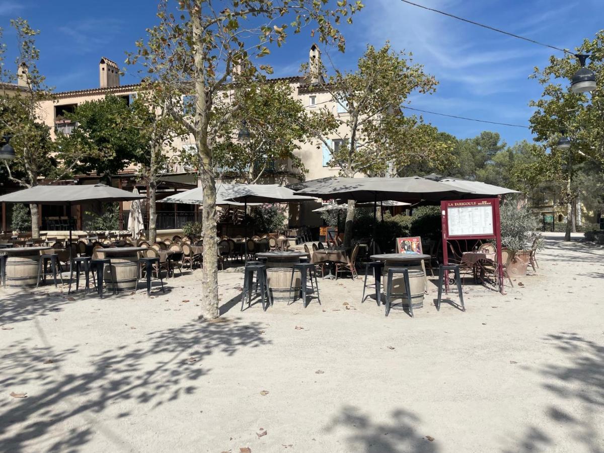 Les Cistes Bed & Breakfast Mallemort Luaran gambar
